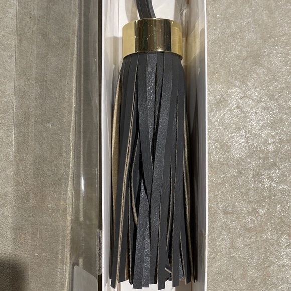 Accessory keychain bag charm mobile power source chic battery NIB - Picture 3 of 8